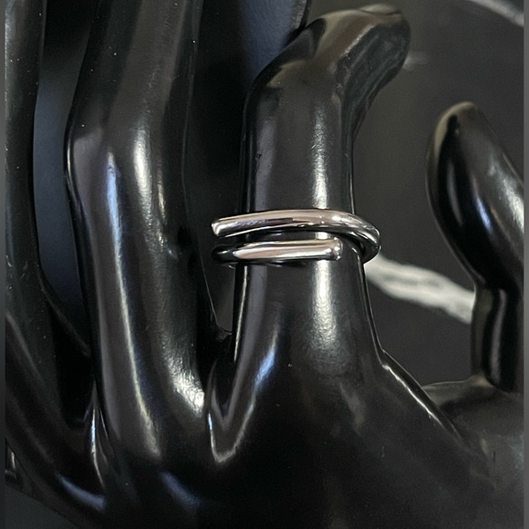 Lisette - Chic Irregular Ring 925 Sterling Silver/14K Gold Plated. Adjustable - Picture 3 of 6